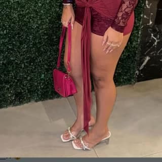 Luisa, 24 — 4
