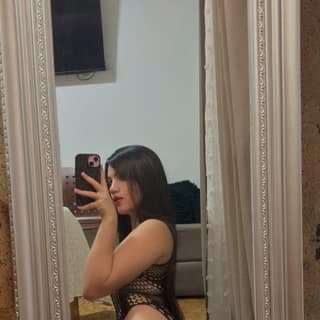 Angie, 22 — 5