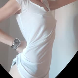 Cristina, 46 — 3