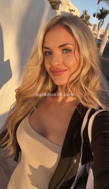 Eva, 30