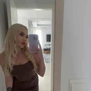 Alicia, 28 — 3